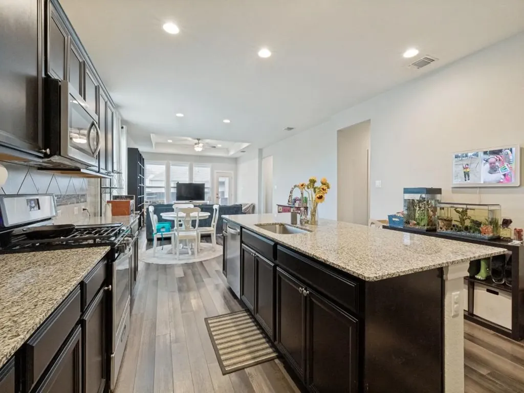 206 Beechnut Drive Buda TX 78610