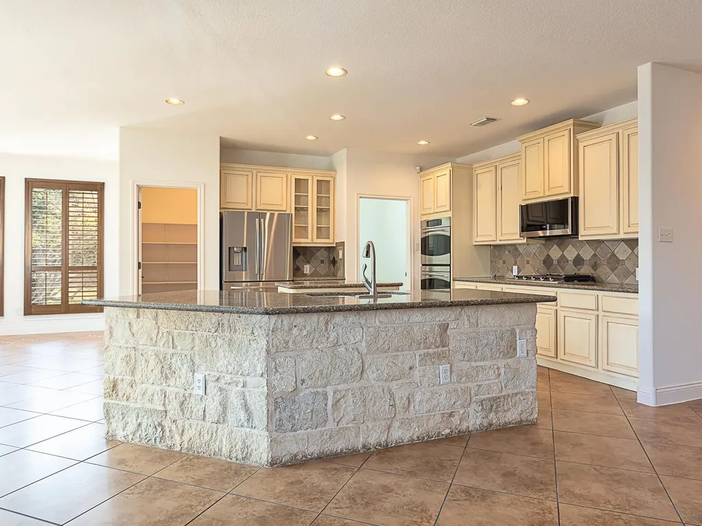 7908 Journeyville Drive Austin TX 78735