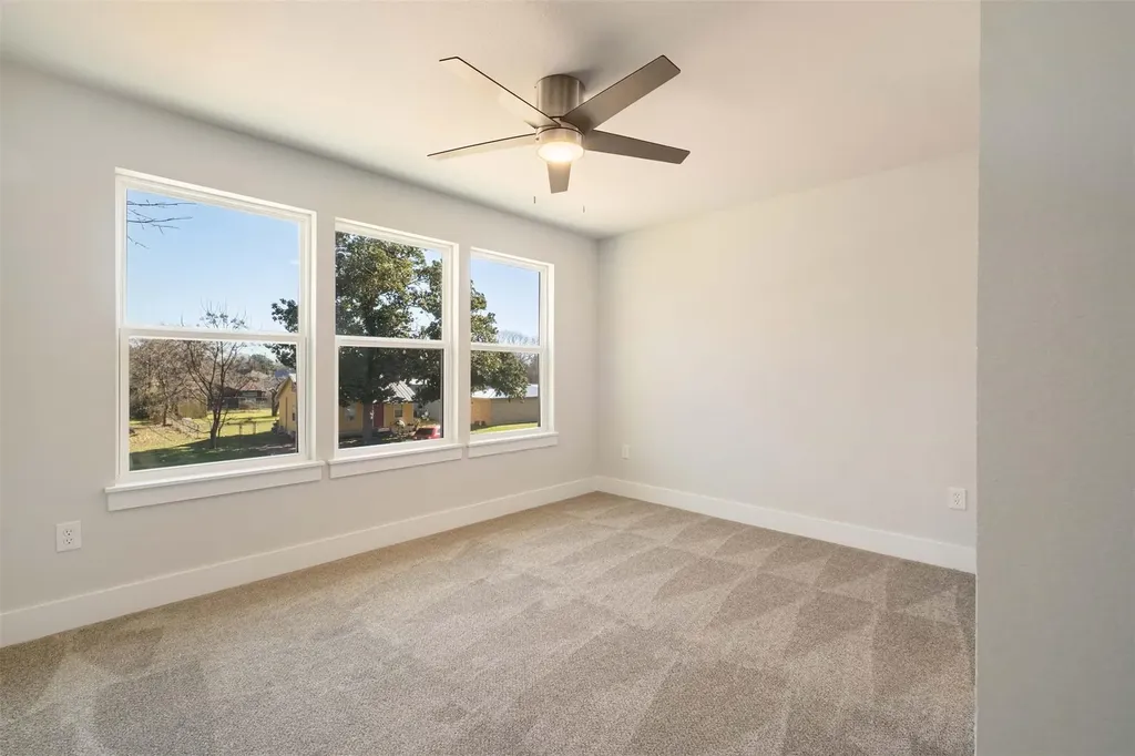 107 Wilkes Street Smithville TX 78957