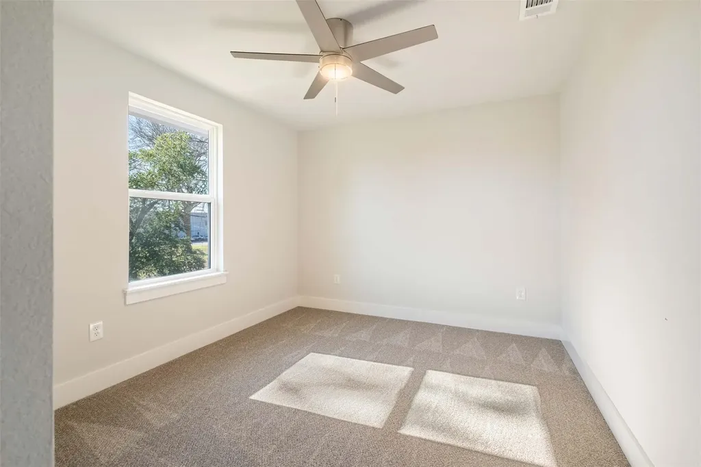 107 Wilkes Street Smithville TX 78957