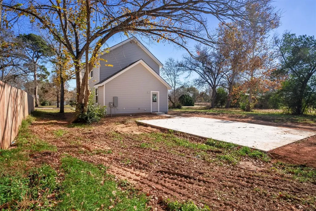 107 Wilkes Street Smithville TX 78957
