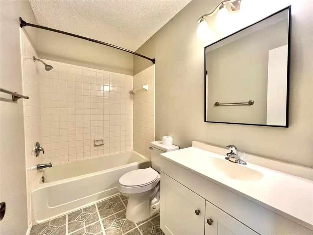 11901 Swearingen Drive Austin TX 78758