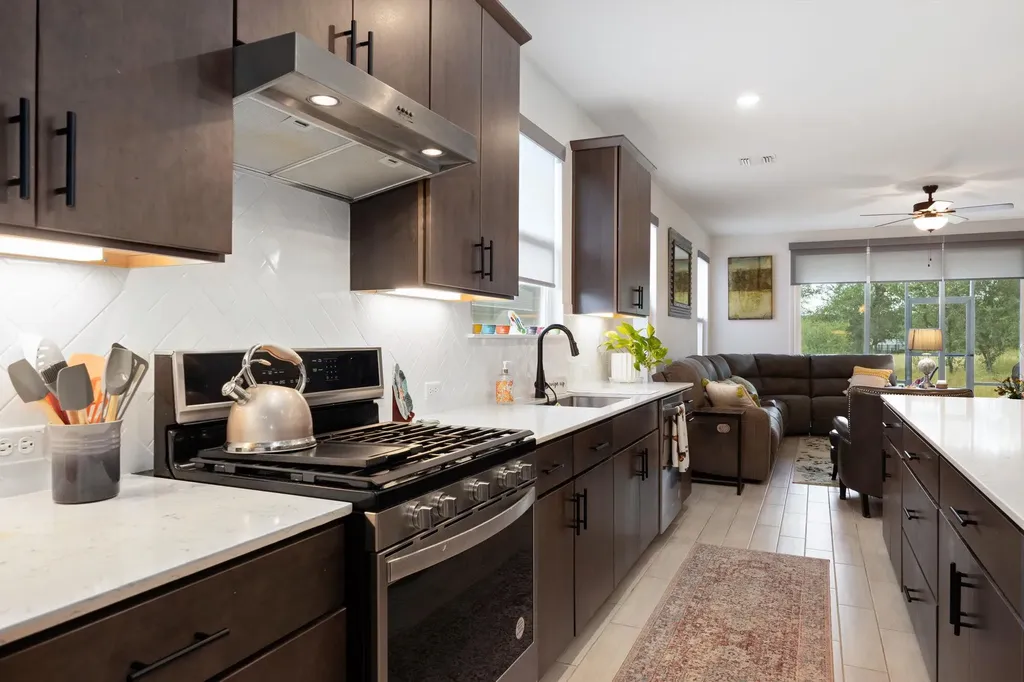 405 Kitty Hawk Road Georgetown TX 78633