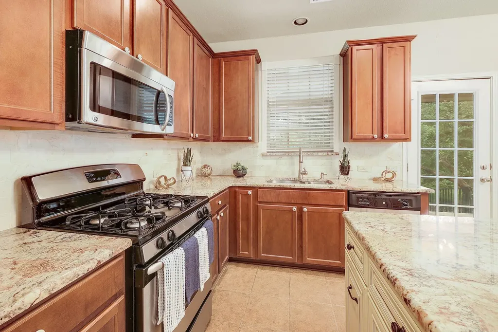 1310 Parmer Lane Austin TX 78727