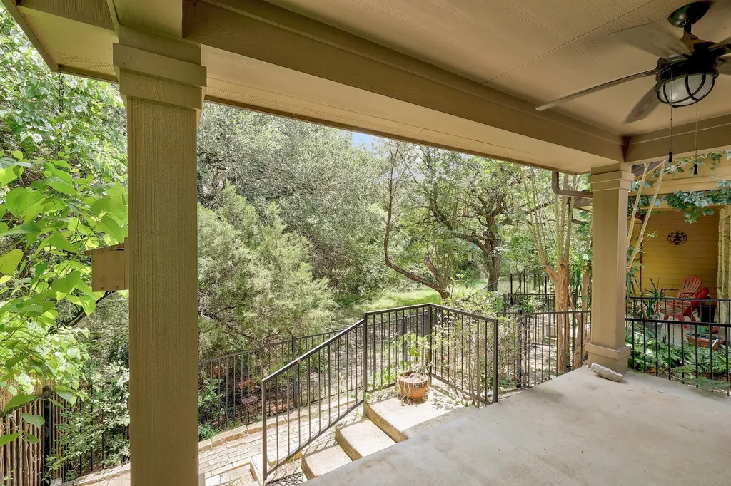 1310 Parmer Lane Austin TX 78727