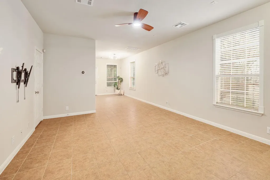 1310 Parmer Lane Austin TX 78727