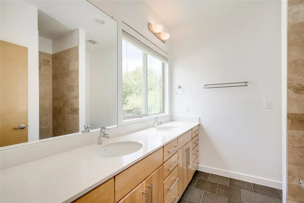 5237 Sendero Hills Parkway Austin TX 78724