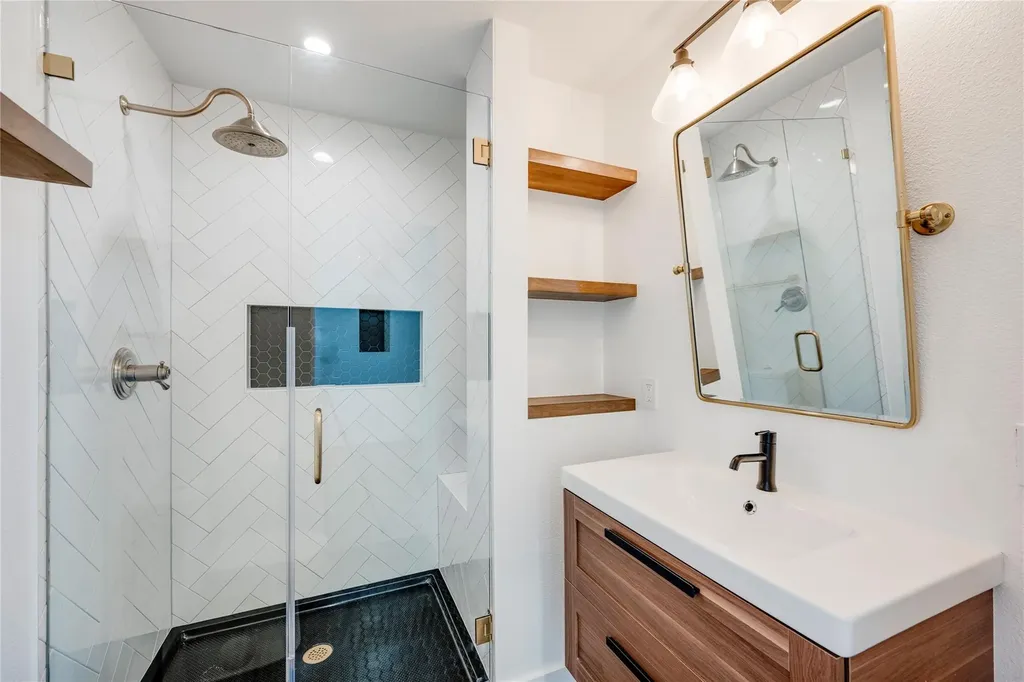 5237 Sendero Hills Parkway Austin TX 78724