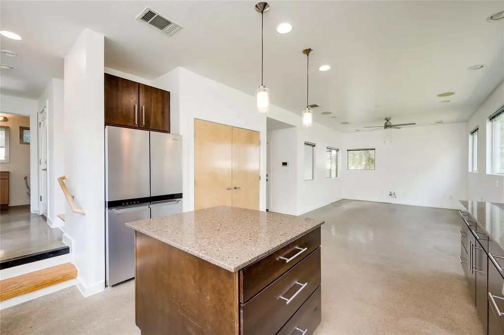 5237 Sendero Hills Parkway Austin TX 78724