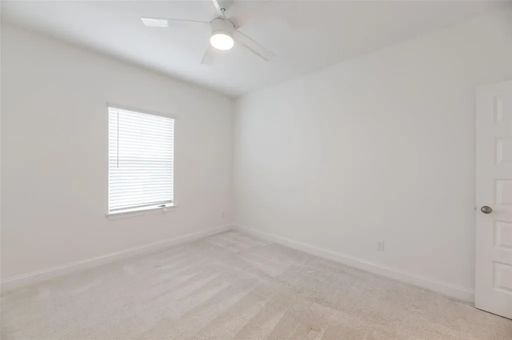 5700 Fresno Avenue Pflugerville TX 78660