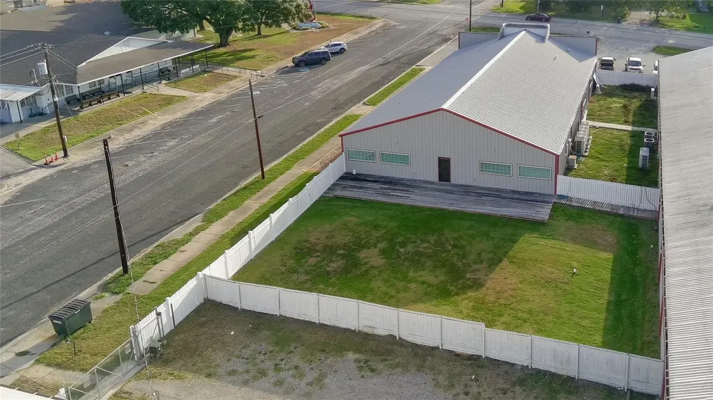 1201 Kessler Avenue Schulenburg TX 78956