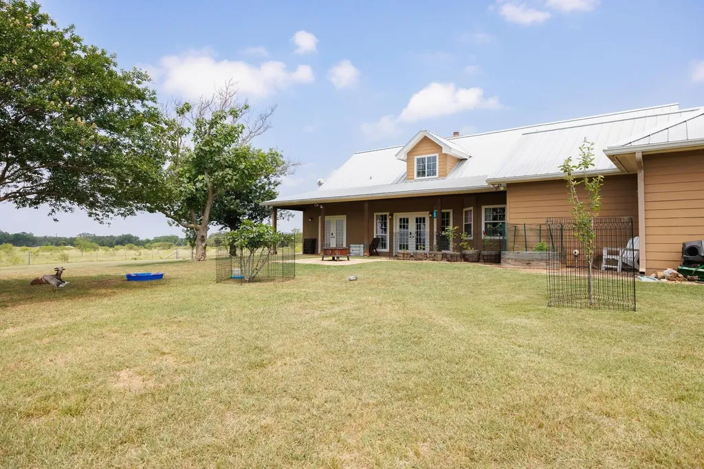 192 Indian Oaks Pass Blanco TX 78606