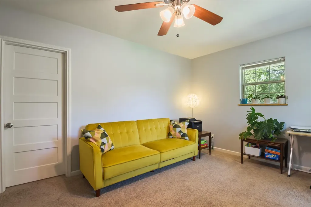 528 Old Mcdade Road Elgin TX 78621
