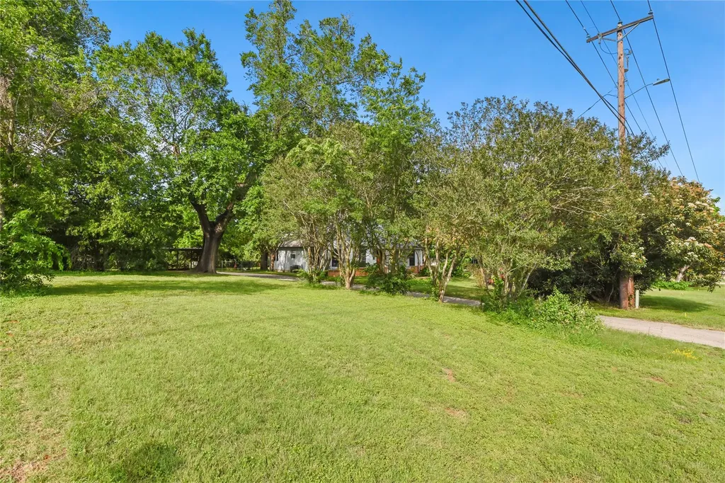 528 Old Mcdade Road Elgin TX 78621