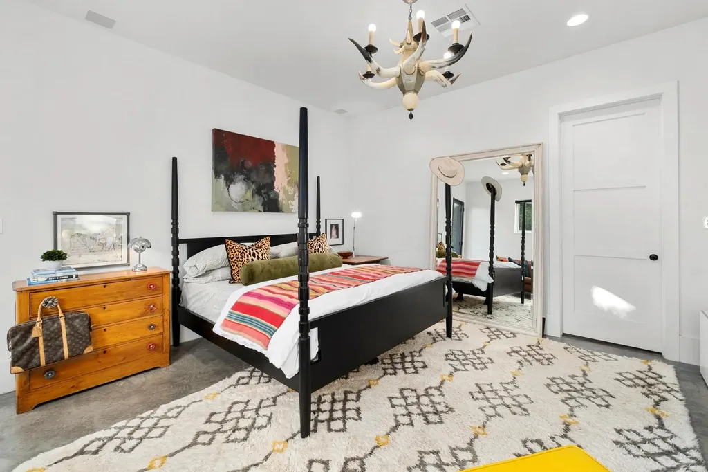 12800 Old Baldy Trail Austin TX 78737