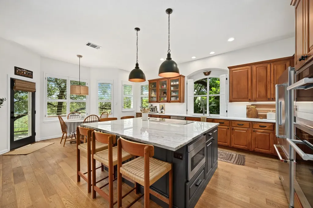 13315 Country Lake Drive Austin TX 78732