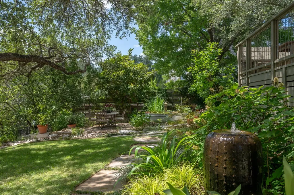 13315 Country Lake Drive Austin TX 78732