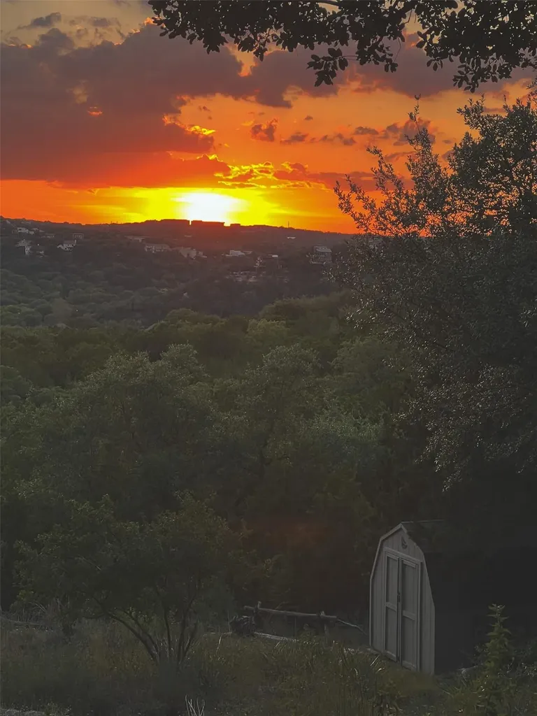 13315 Country Lake Drive Austin TX 78732