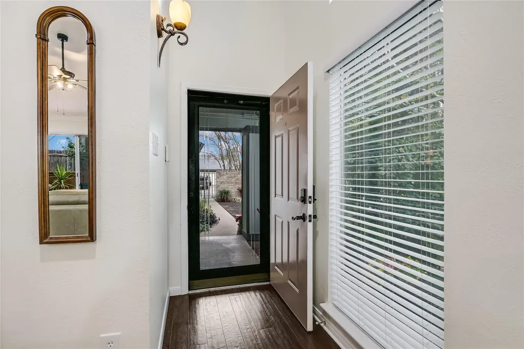9469 Singing Quail Drive Austin TX 78758