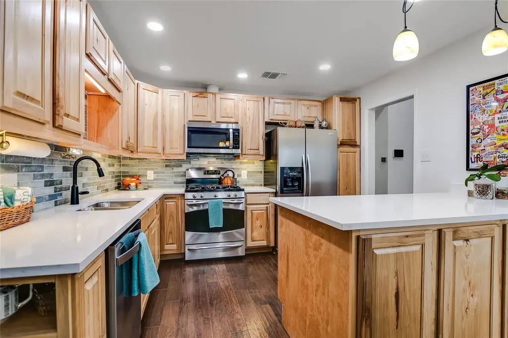 9469 Singing Quail Drive Austin TX 78758