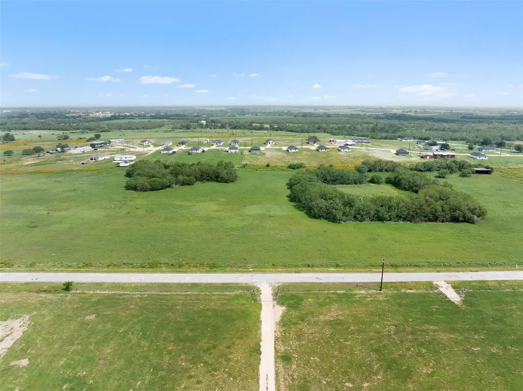 Lot 10 County Road 342 La Vernia TX 78121