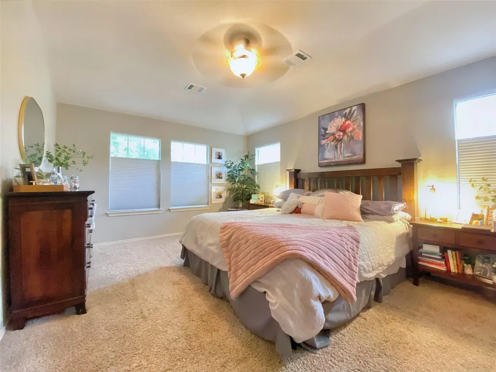 701 Sampson Kyle TX 78640