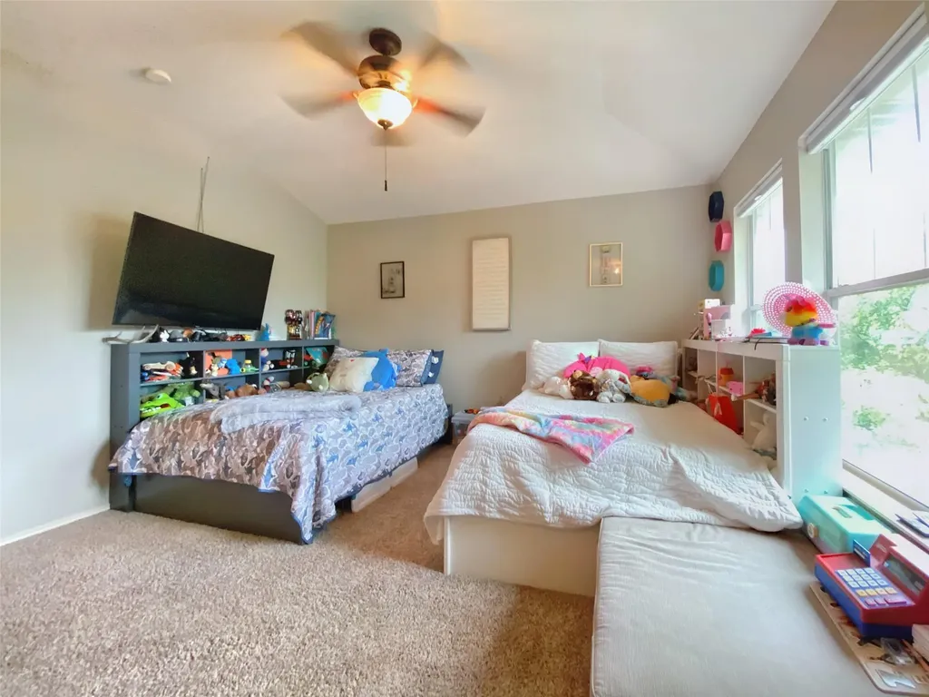701 Sampson Kyle TX 78640