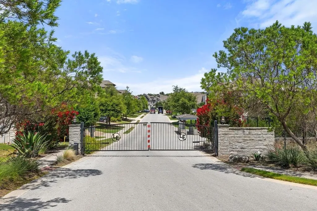2307 Cades Spirit Bend Austin TX 78738