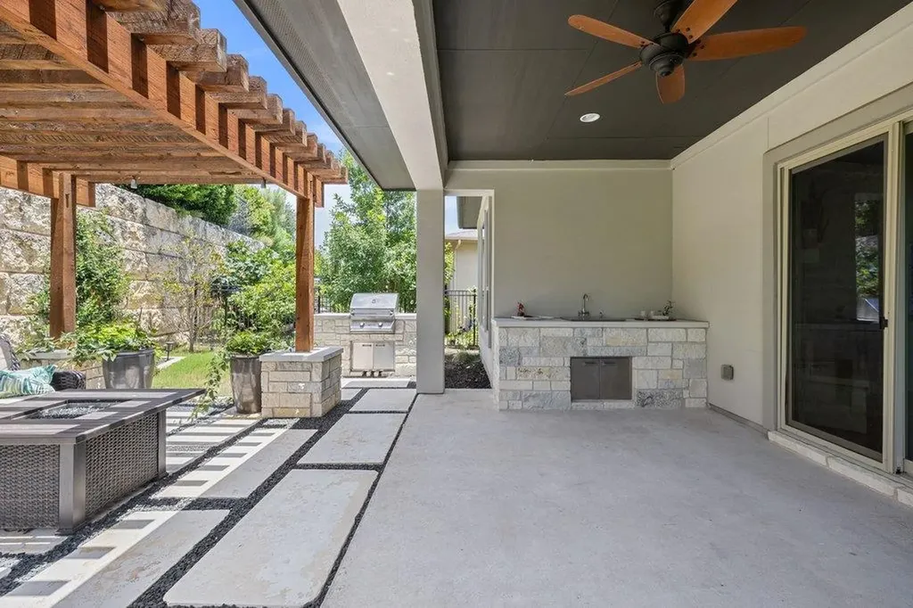 2307 Cades Spirit Bend Austin TX 78738