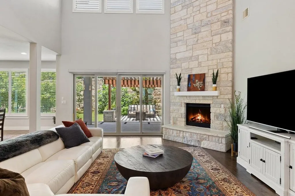 2307 Cades Spirit Bend Austin TX 78738