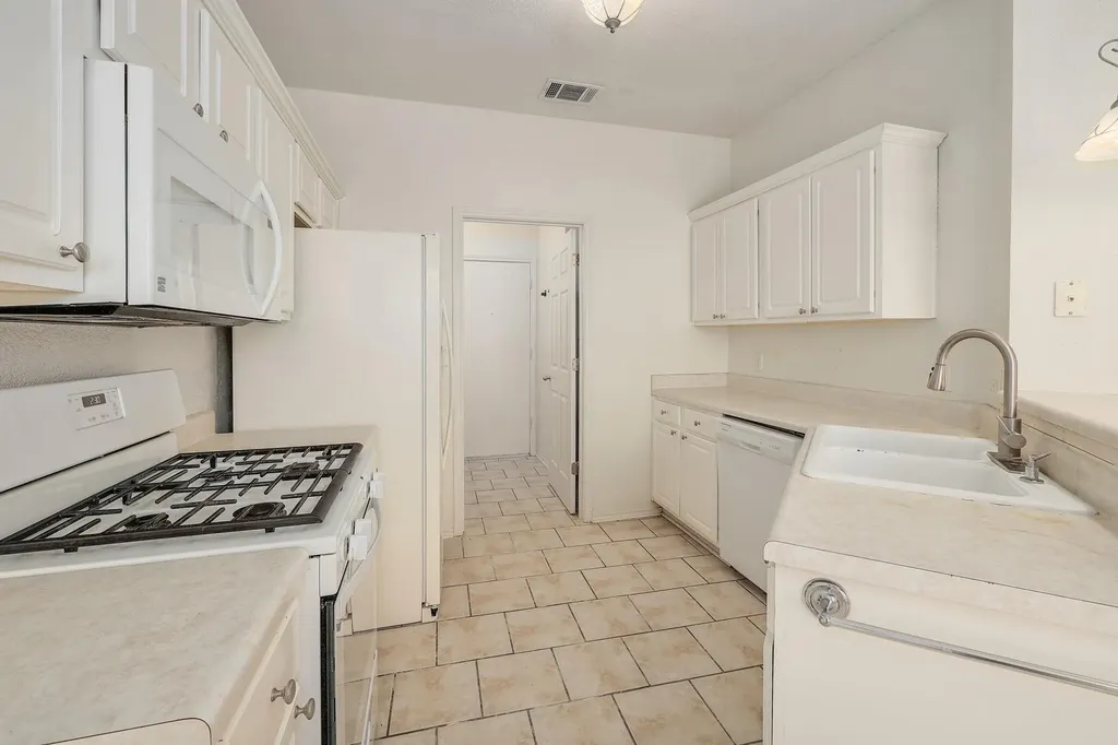 108 Prairie Springs Cove Georgetown TX 78626