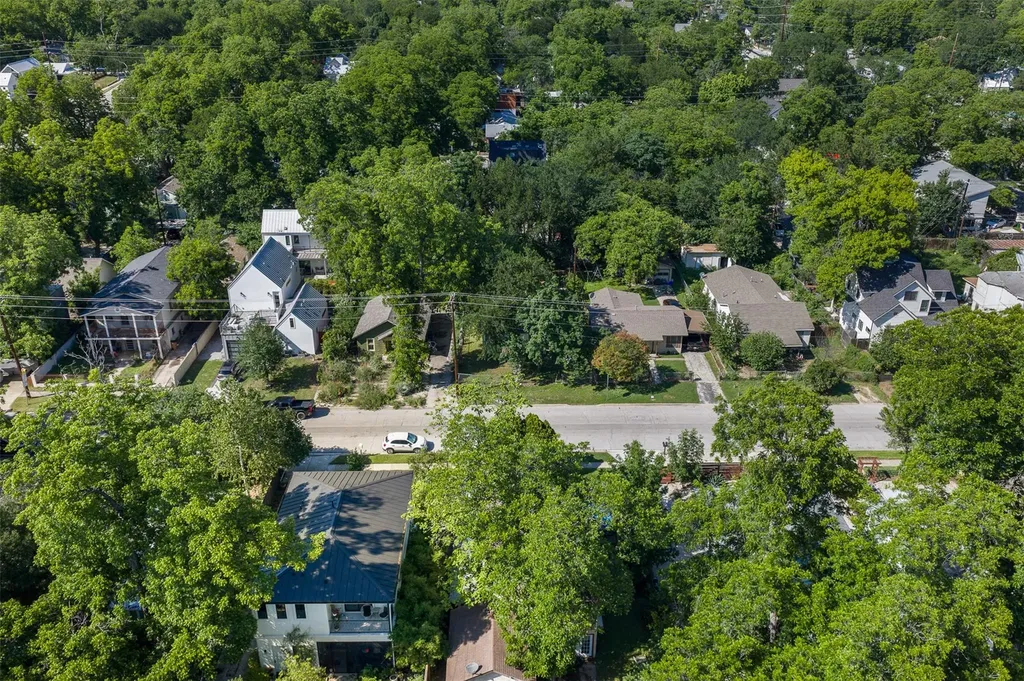 1800 Haskell Street Austin TX 78702