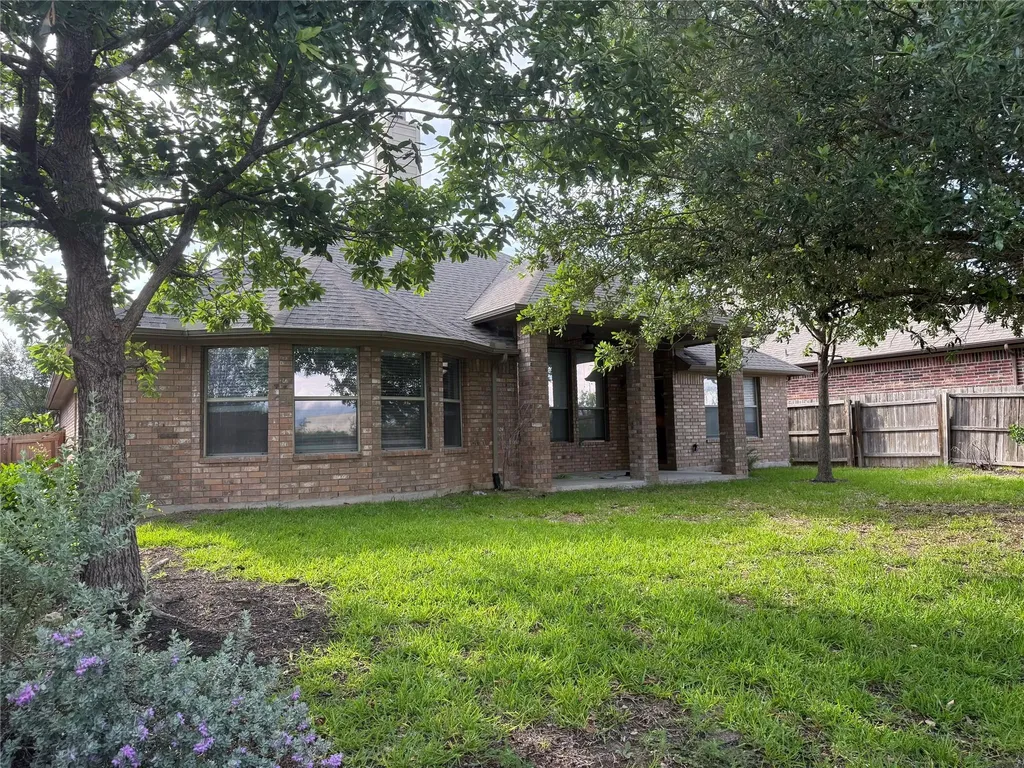 11633 Sun Glass Drive Manor TX 78653
