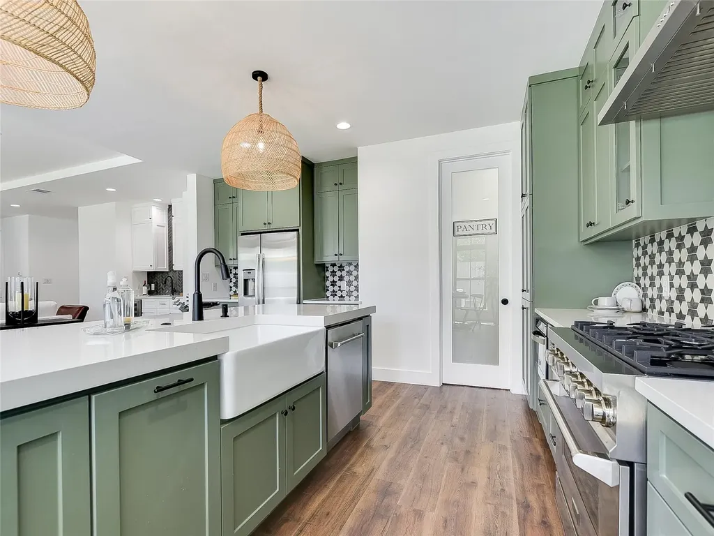 2411 Cherry Lane Kingsland TX 78639