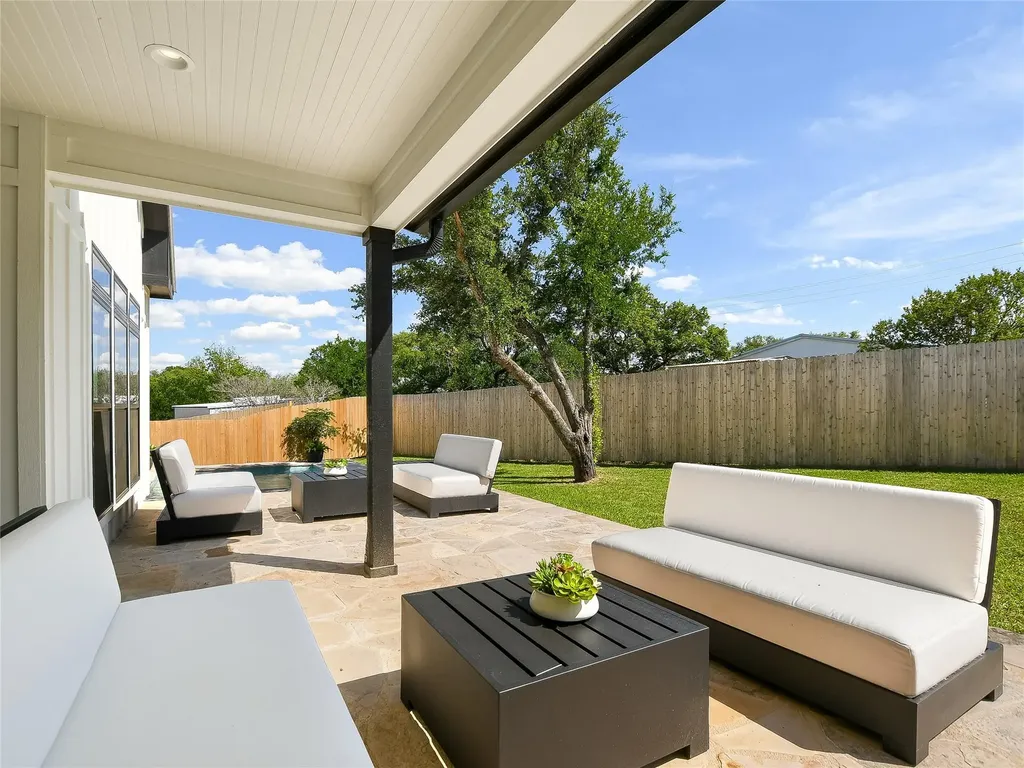 2411 Cherry Lane Kingsland TX 78639