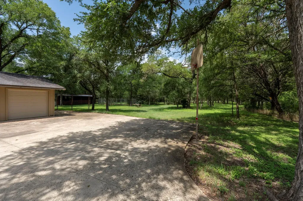 3511 Wyldwood Road Austin TX 78739