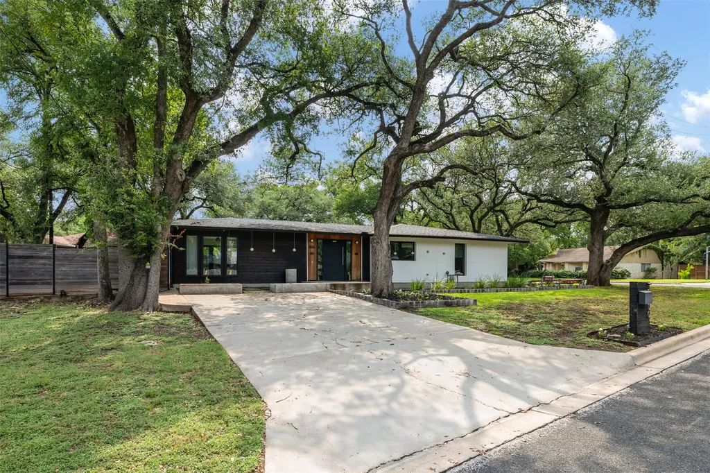 8900 Point West Drive Austin TX 78759