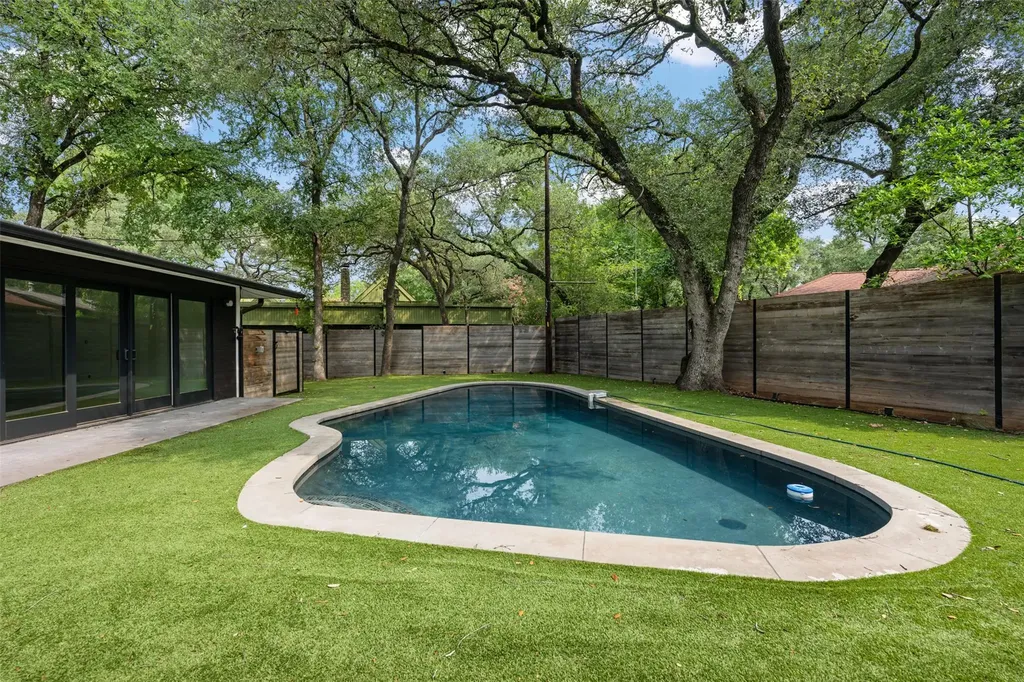 8900 Point West Drive Austin TX 78759
