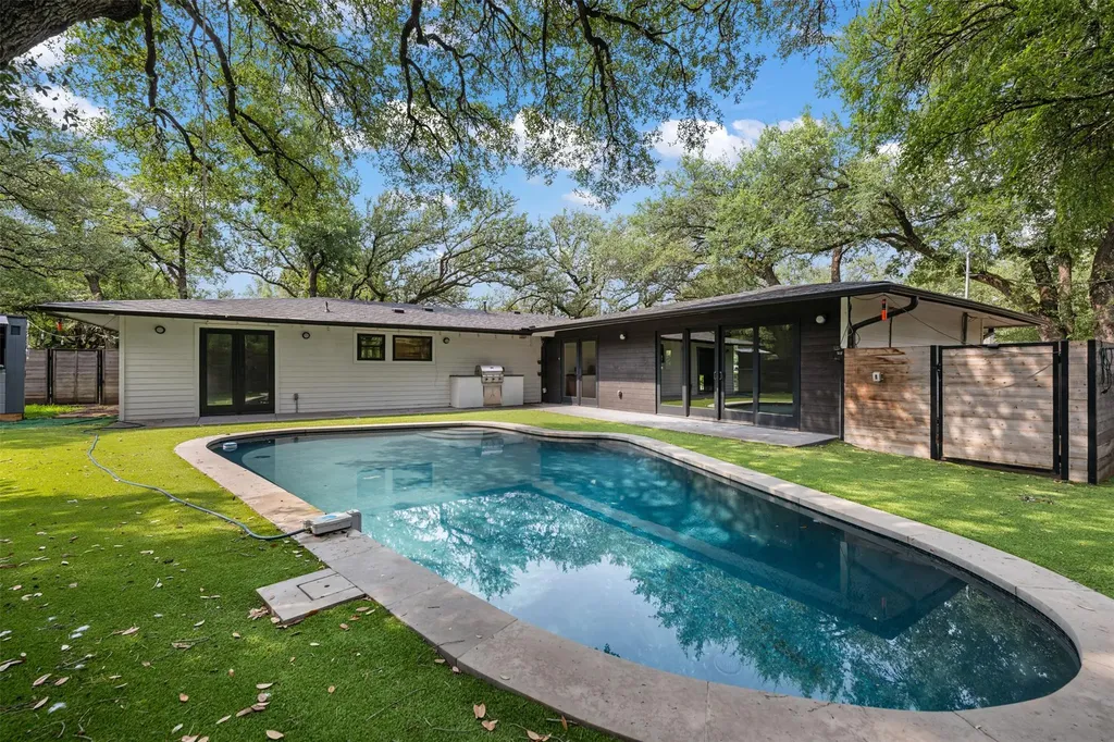 8900 Point West Drive Austin TX 78759