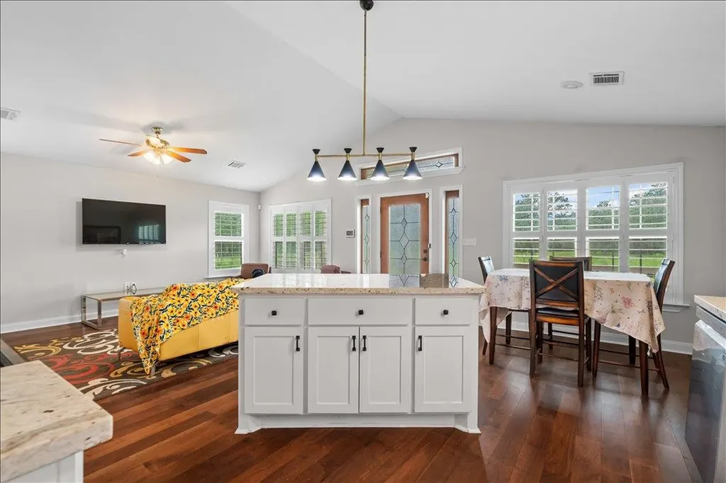 608 Whistleville Road Flatonia TX 78941