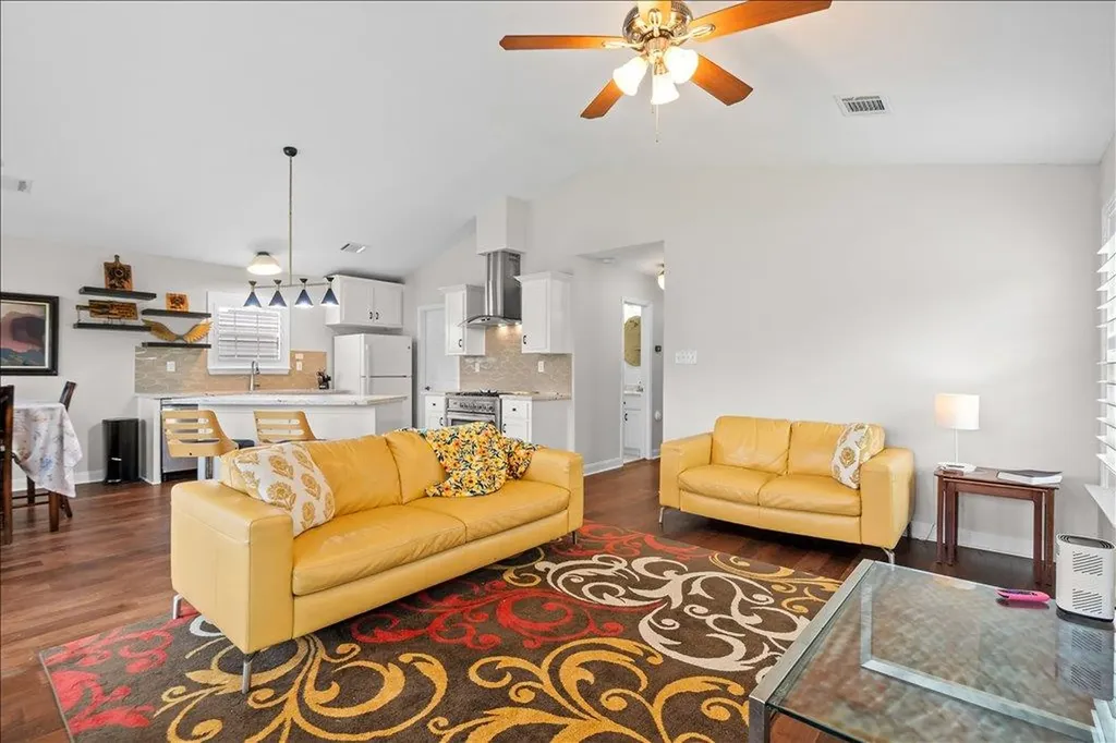 608 Whistleville Road Flatonia TX 78941
