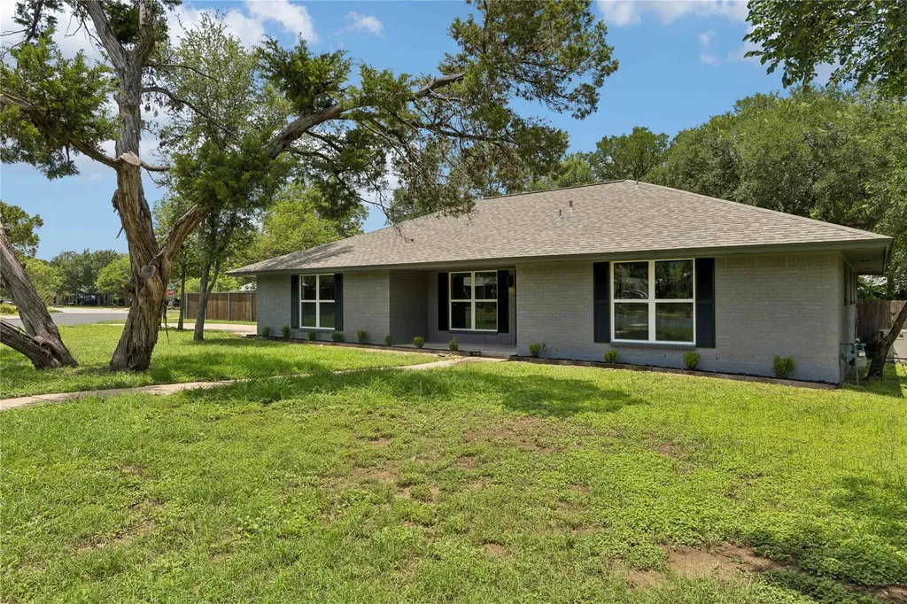 2306 Standish Drive Austin TX 78745