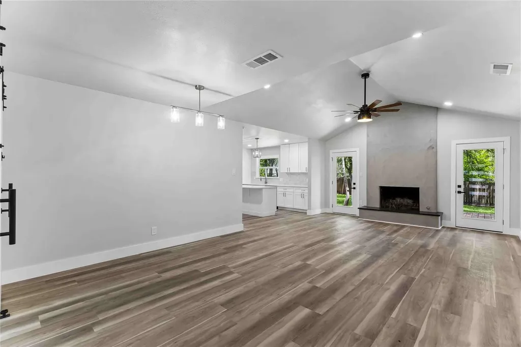 2306 Standish Drive Austin TX 78745