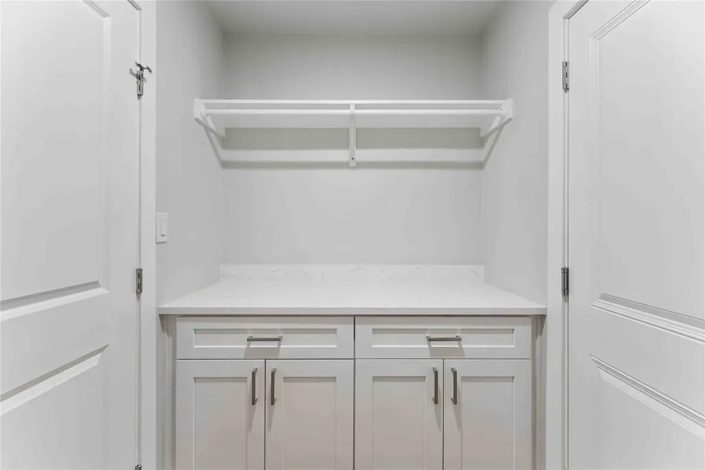 2306 Standish Drive Austin TX 78745