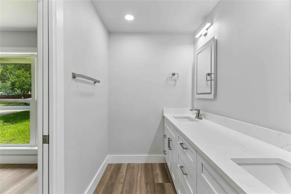 2306 Standish Drive Austin TX 78745