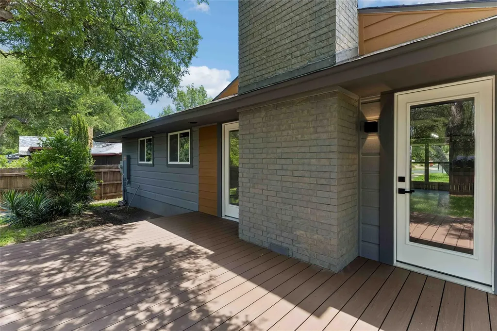 2306 Standish Drive Austin TX 78745