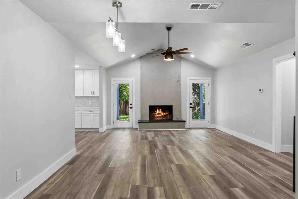 2306 Standish Drive Austin TX 78745