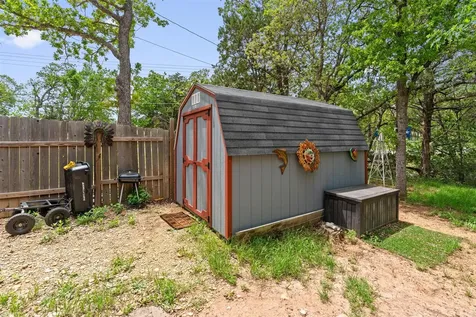 137 Scarlet Harts Lane Dale TX 78616