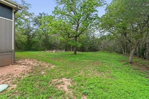 137 Scarlet Harts Lane Dale TX 78616