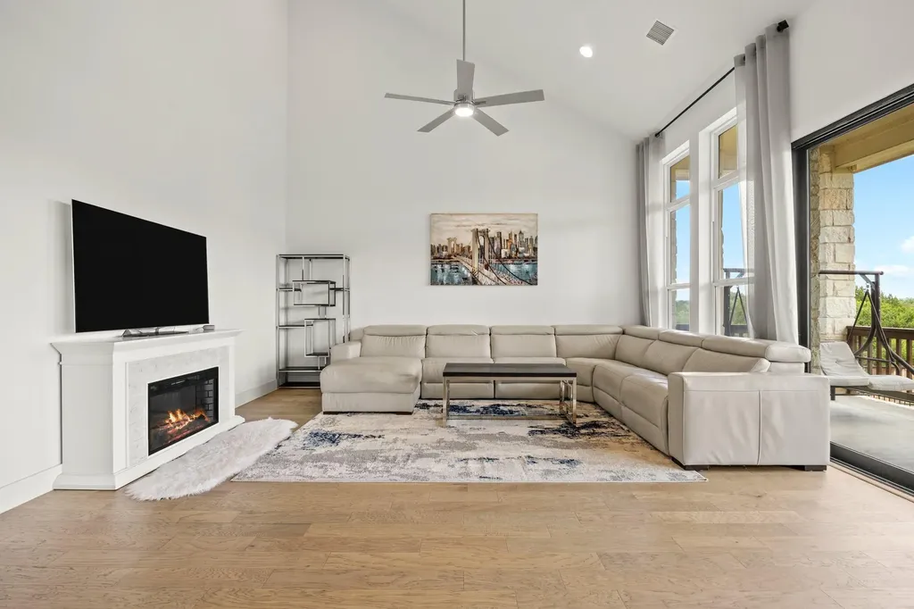 712 Palamos Drive Leander TX 78641